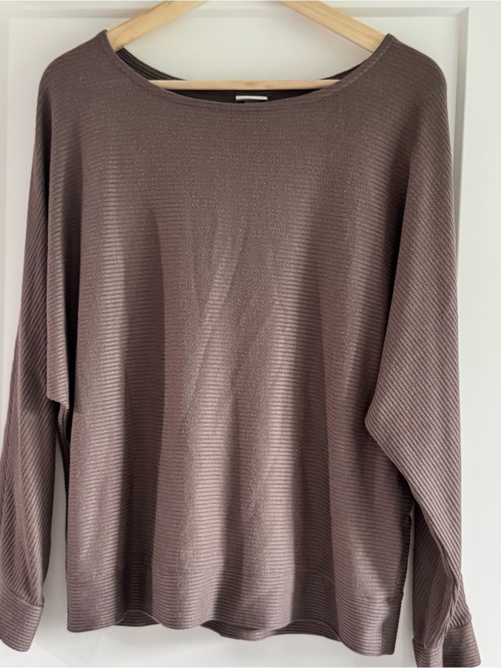 Women's Lightweight Ribbed Long-Sleeve ribbed cotton shirt in Taupe